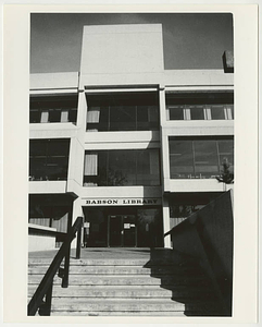 The front stairs to Babson Library