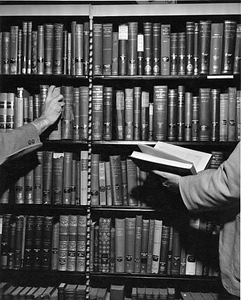 Books in the Stetson Library stacks