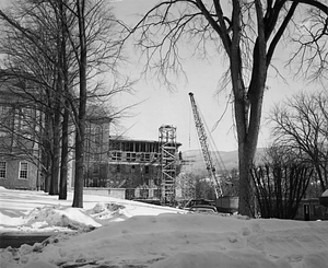 1956 addition to Stetson Library under construction